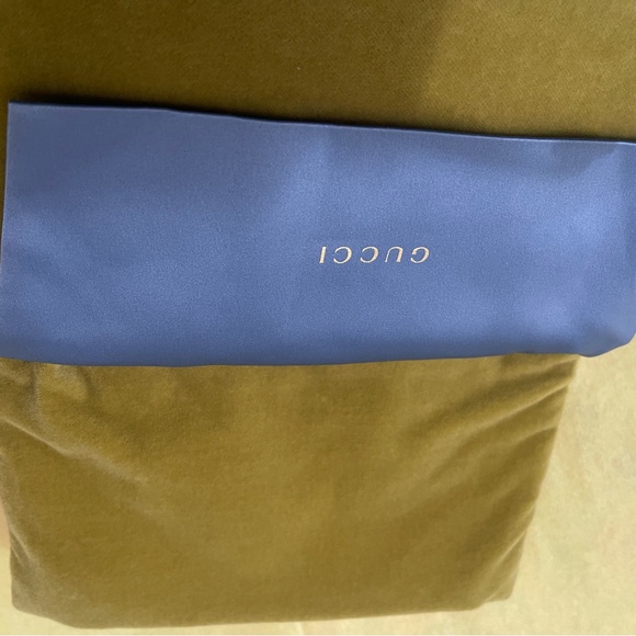 Gucci Black and Ivory Geometric Square Sunglasses with Diamond Detail - Picture 7 of 8